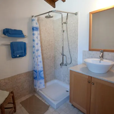 Zoe House Apartamento *
